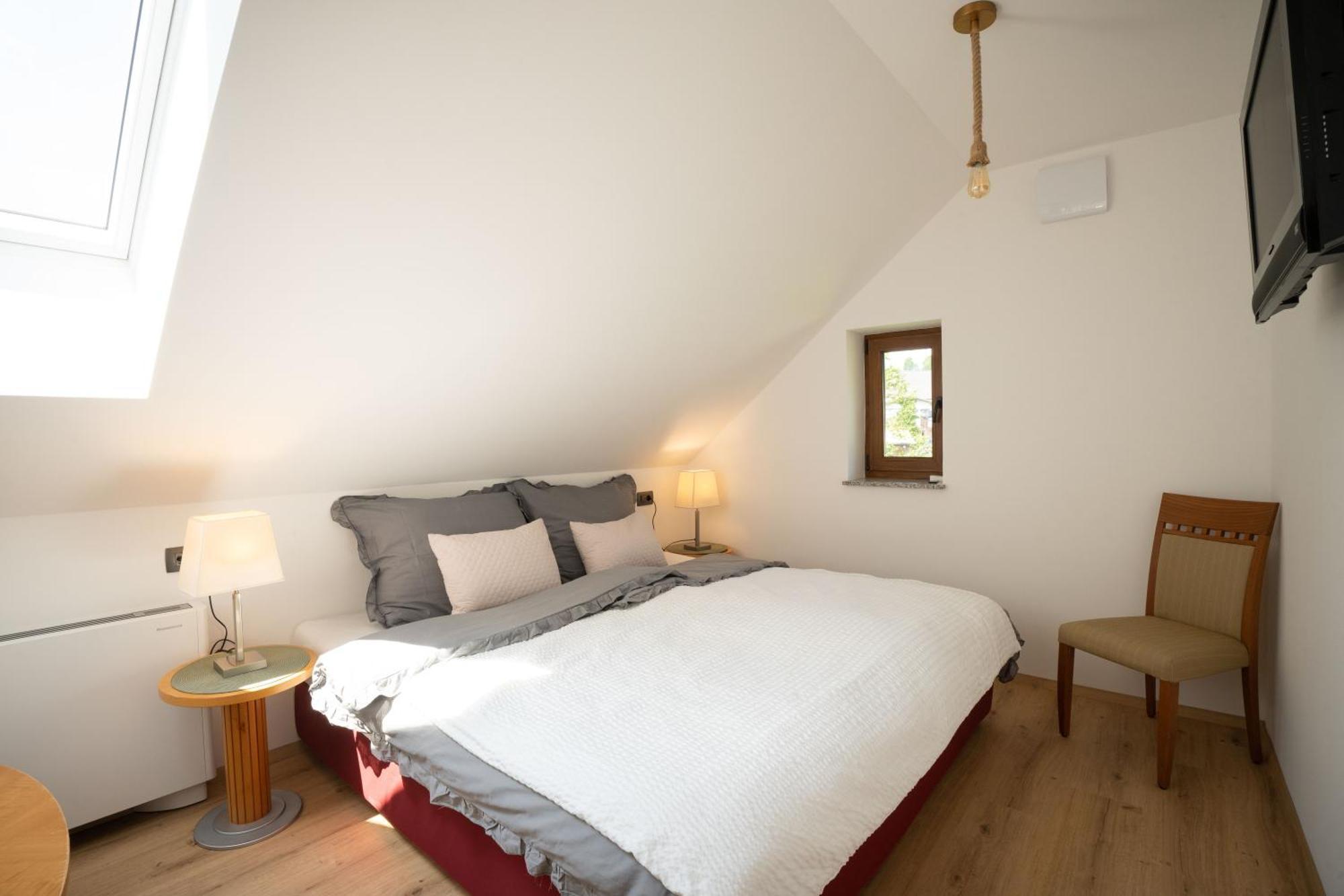 Aparthotel Hom At Vintgar Zgornje Gorje ภายนอก รูปภาพ