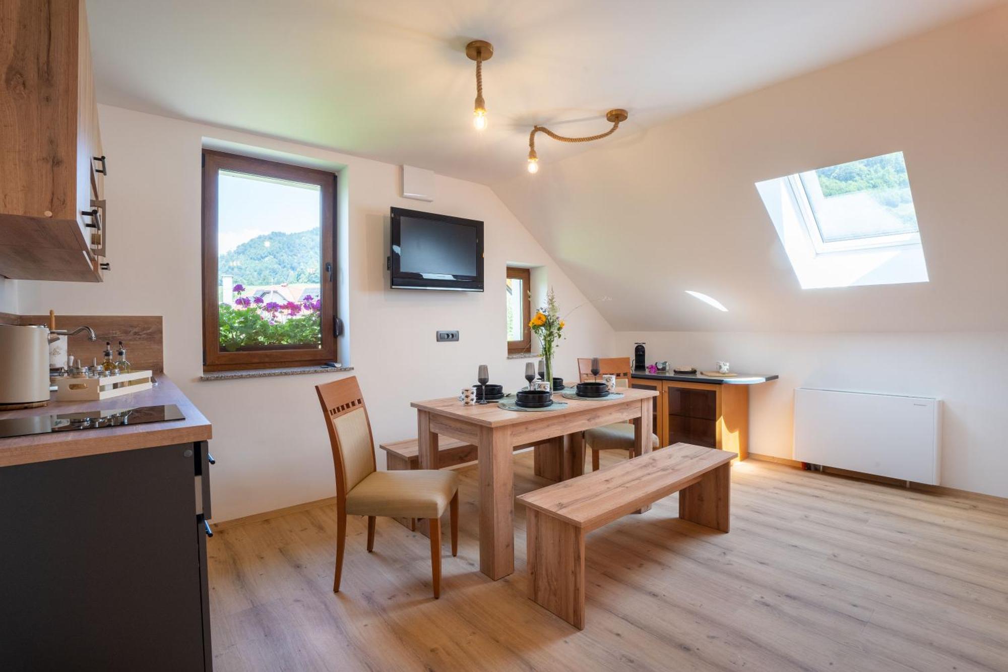 Aparthotel Hom At Vintgar Zgornje Gorje ห้อง รูปภาพ