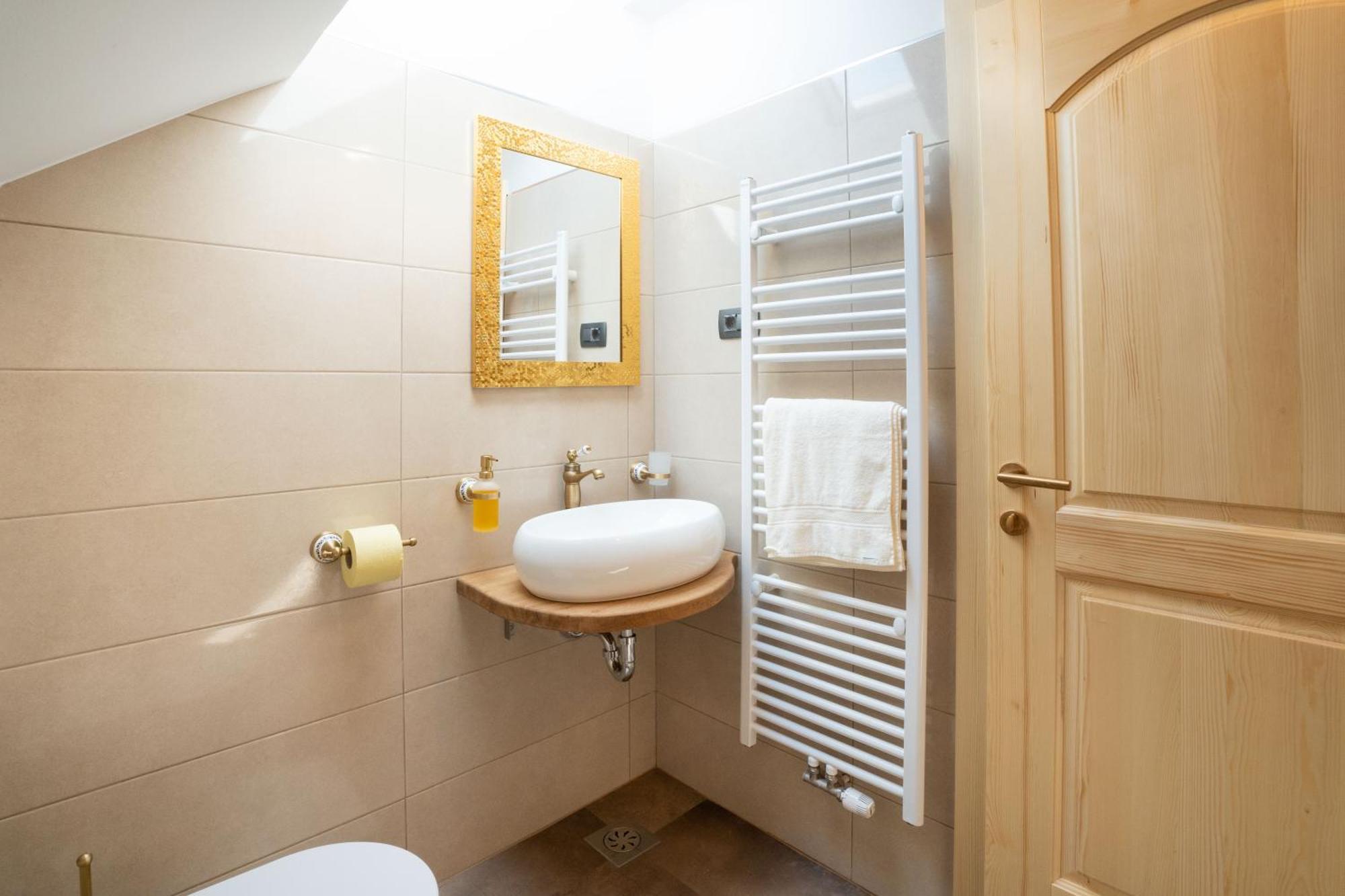 Aparthotel Hom At Vintgar Zgornje Gorje ภายนอก รูปภาพ