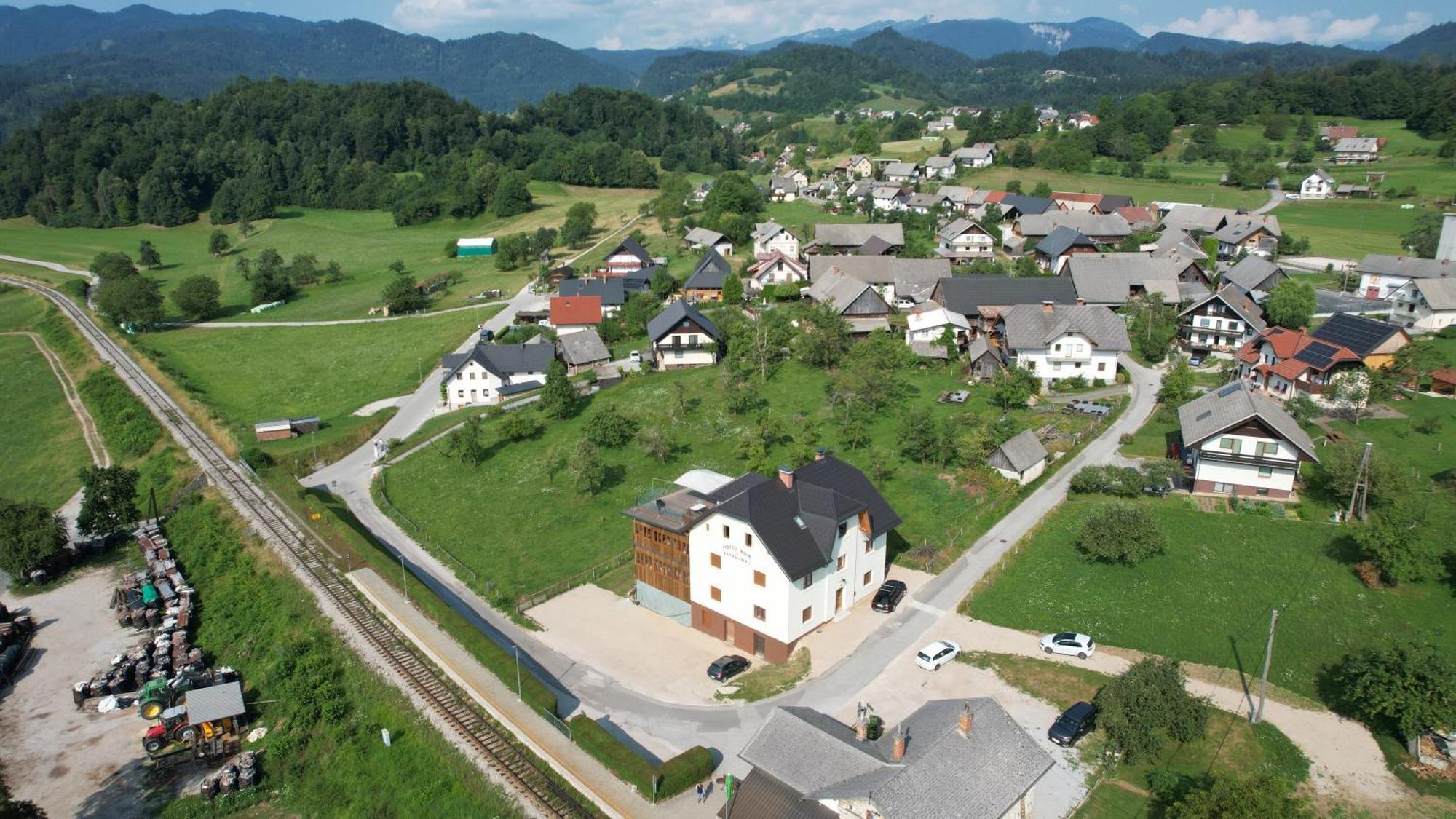 Aparthotel Hom At Vintgar Zgornje Gorje ภายนอก รูปภาพ